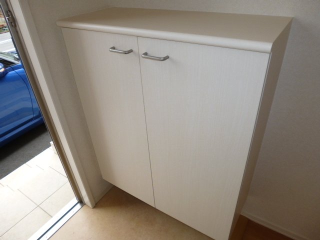 収納　シューズボックス