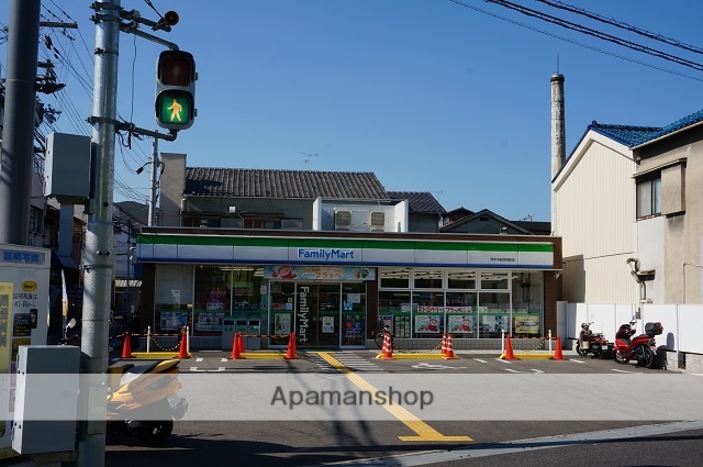コンビニ　ファミリーマート（コンビニ）まで566m