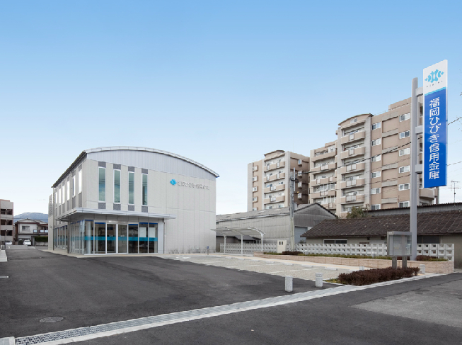 銀行　【福岡ひびき信用金庫葛原湯川出張所】（銀行）まで520m