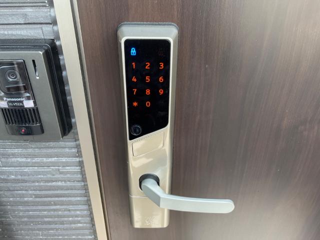 エントランス　電子キー