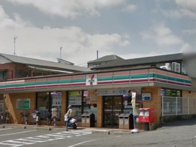 コンビニ　セブンイレブン鶴見江ケ崎店（コンビニ）まで60m