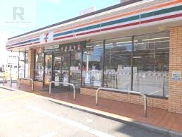 コンビニ　セブンイレブン阪急塚口駅東店（コンビニ）まで235m