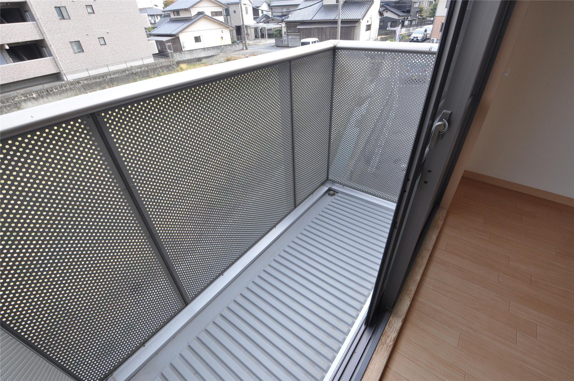 バルコニー　専用差し掛け