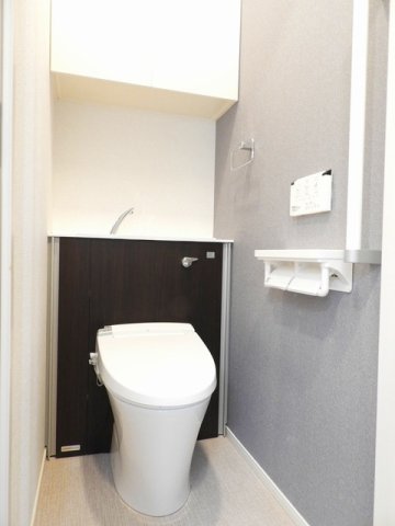 トイレ　清潔感のあるトイレです