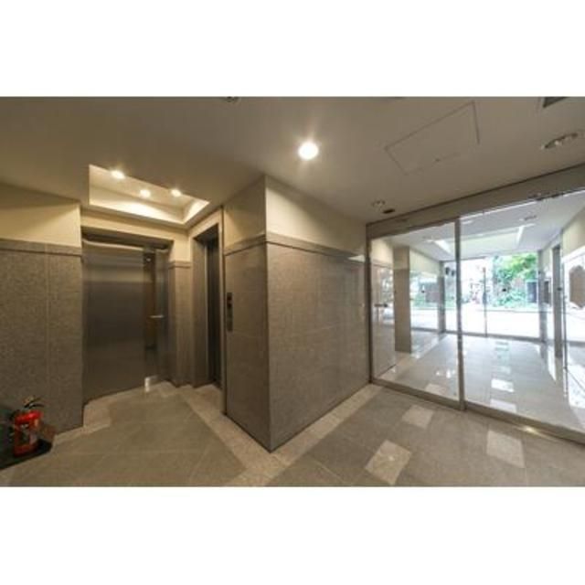 ロビー　建物の内部です
