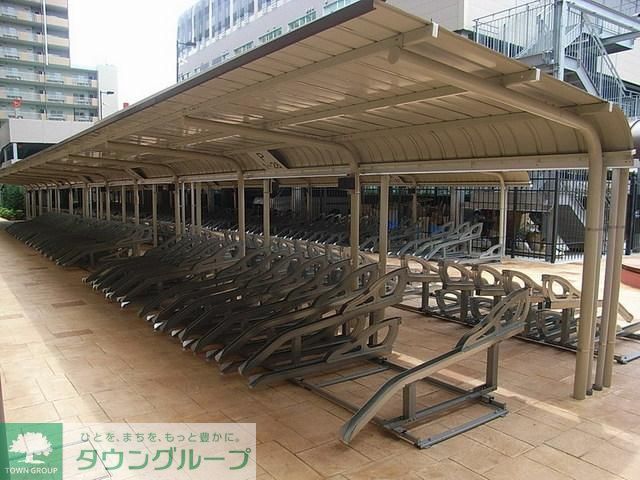 その他共有部分　屋根付き駐輪場有