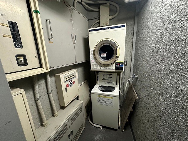 洗面設備　1Fコインランドリー