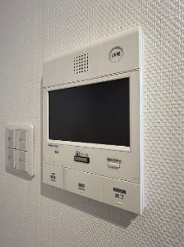 セキュリティ　☆安心のTVモニター付きインターホン☆