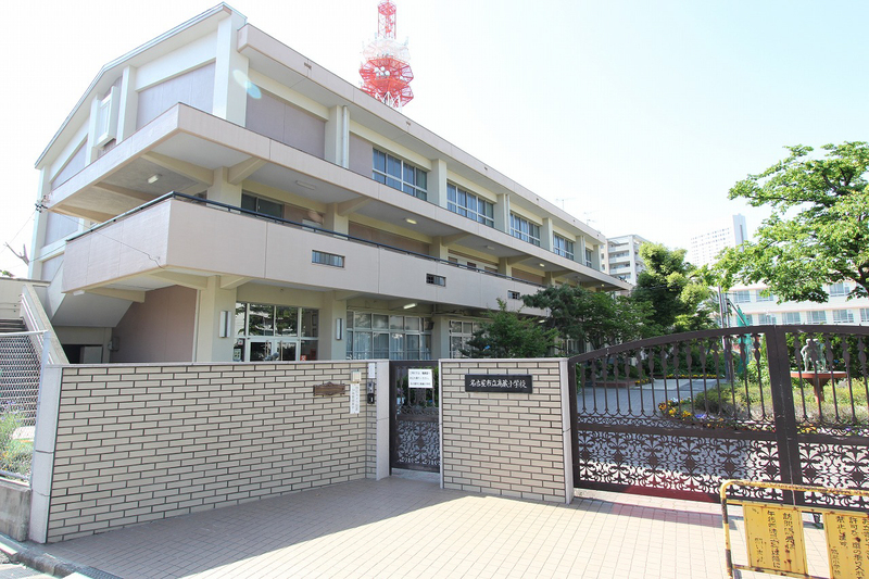 小学校　名古屋市立高蔵小学校（小学校）まで580m