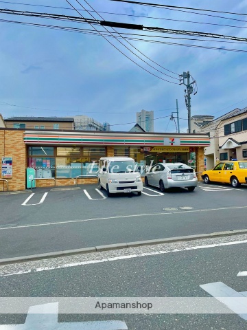 コンビニ　セブン－イレブン　横浜伊勢町３丁目店（コンビニ）まで140m