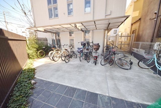 その他共有部分　★屋根付き駐輪場★