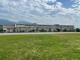 中学校　渋川市立子持中学校（中学校）まで1273m