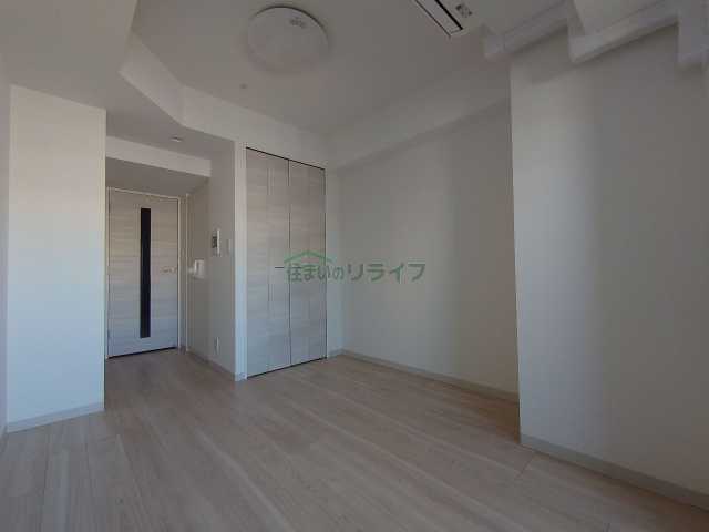 居室・リビング　Premier市谷薬王寺