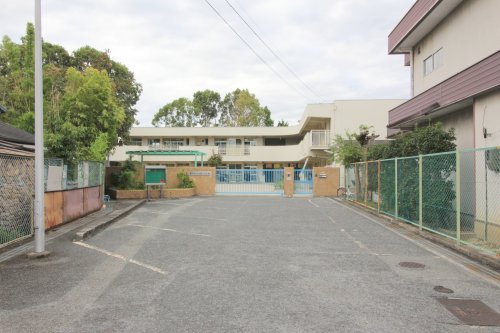 幼稚園・保育園　豊中市立本町保育所（幼稚園・保育園）まで271m