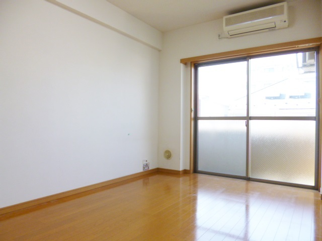 その他部屋・スペース　日当たりの良いお部屋になっております☆