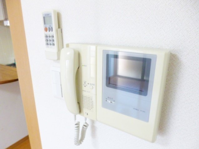 セキュリティ　モニター付きインターホン完備しています☆