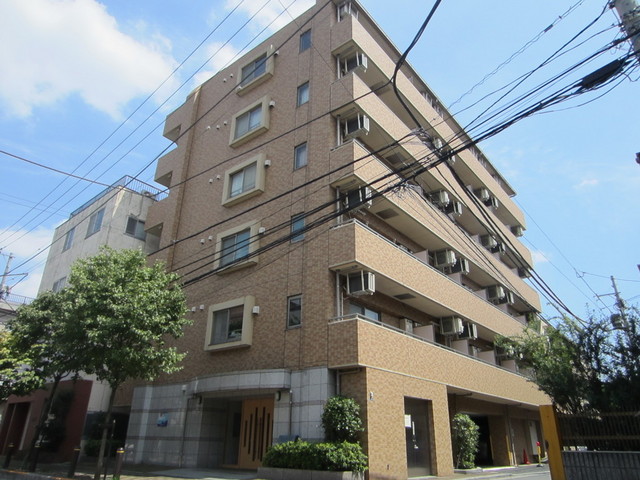 建物外観　タイル貼りの綺麗な外観です☆