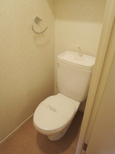 トイレ　清潔感のあるトイレです