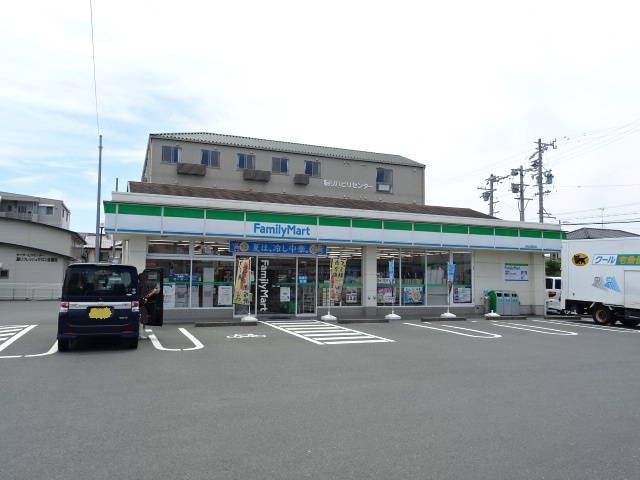 コンビニ　ファミリーマート　浜松志都呂店（コンビニ）まで567m