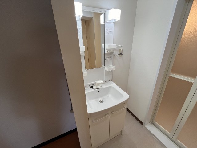 洗面設備　洗面所です
