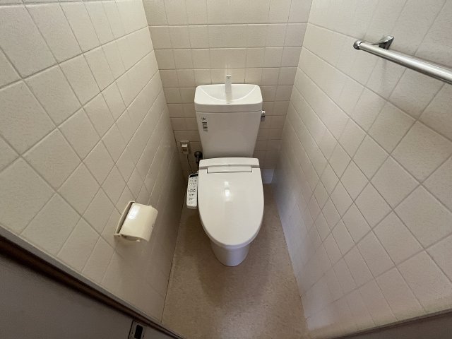 トイレ　トイレもきれいです