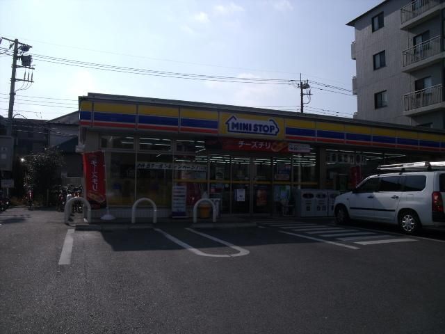 コンビニ　ミニストップ（コンビニ）まで80m