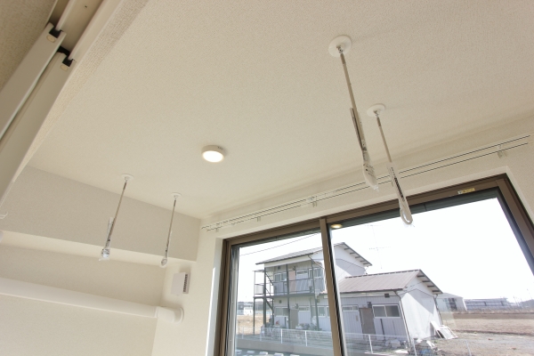 その他設備　室内物干し