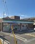 コンビニ　ファミリーマート東大阪六万寺町店（コンビニ）まで1006m