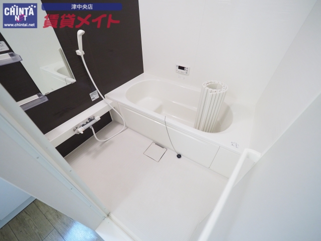 バス・シャワールーム　同物件別室画像