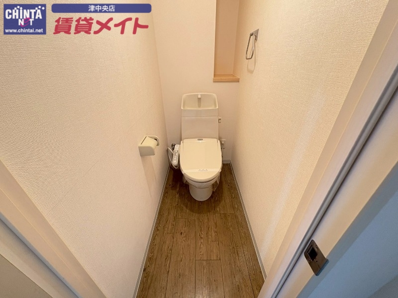 トイレ　同物件別室画像