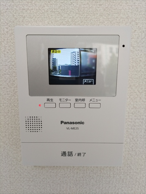 セキュリティ　突然の来客にも安心なモニター付インターホン