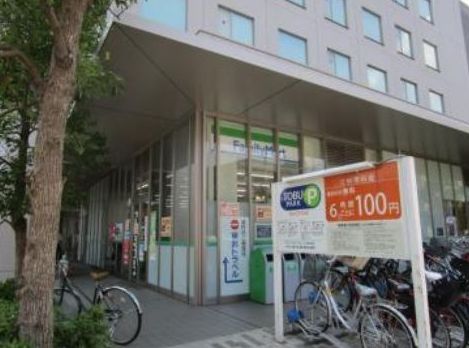 コンビニ　ファミリーマート東武鉄道本社店（コンビニ）まで309m