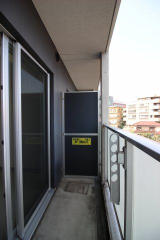 バルコニー　（別タイプ参考写真）AXAS白山  文京区白山２