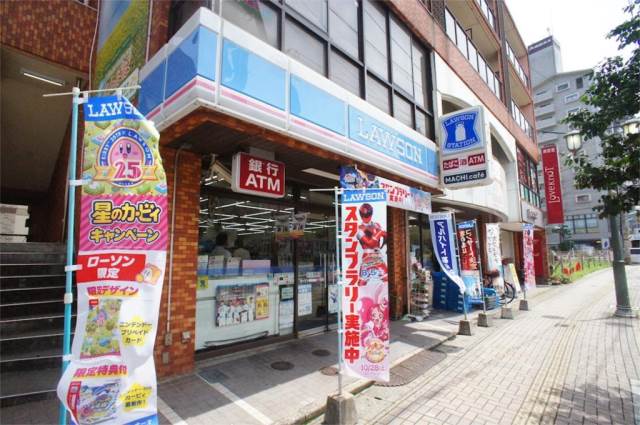 コンビニ　ローソン ミズ西鉄香椎駅前店（コンビニ）まで16m