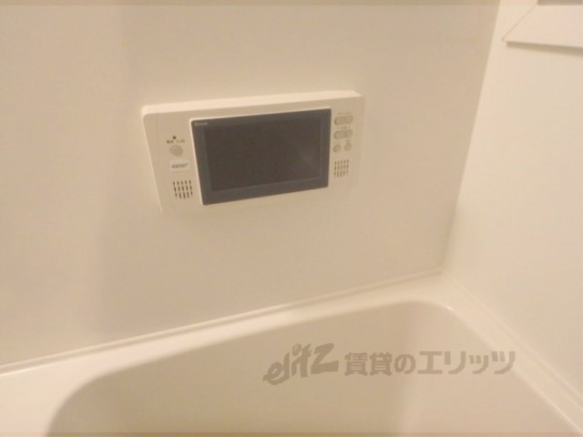 その他設備　給湯器リモコン