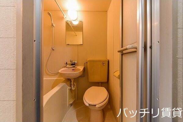 バス・シャワールーム