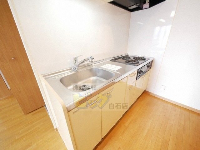 キッチン　人気の独立式システムキッチンです♪