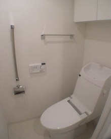 トイレ　同タイプ部屋　参考写真です