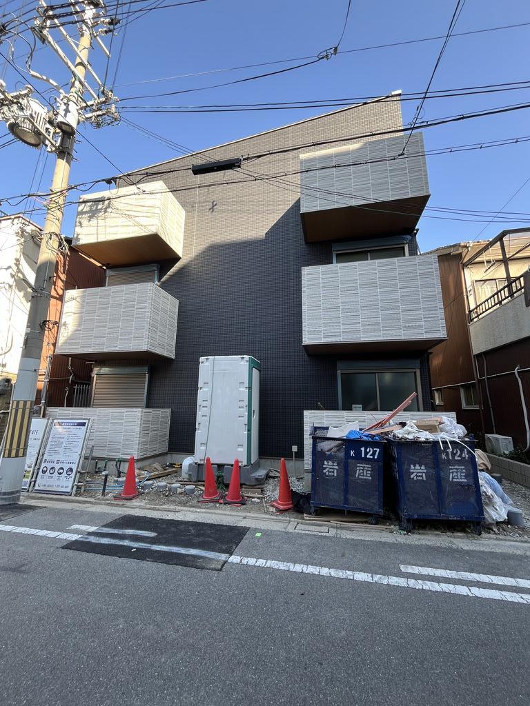 建物外観　※建築中