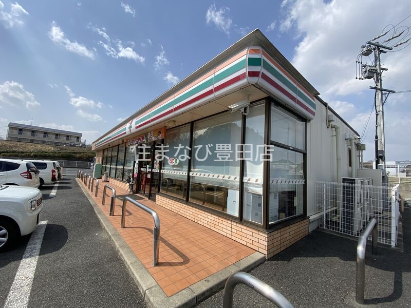 コンビニ　セブンイレブン豊田市本町寺田店（コンビニ）まで501m