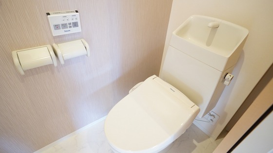トイレ　シャワー付きトイレ