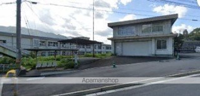 小学校　稙田小学校（小学校）まで643m