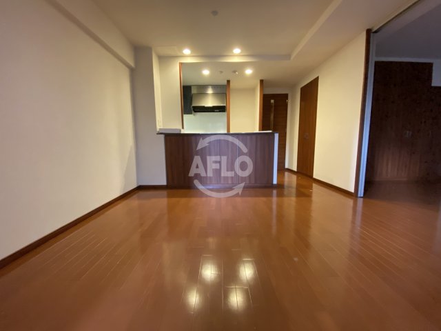その他　リーガル京町堀　居間