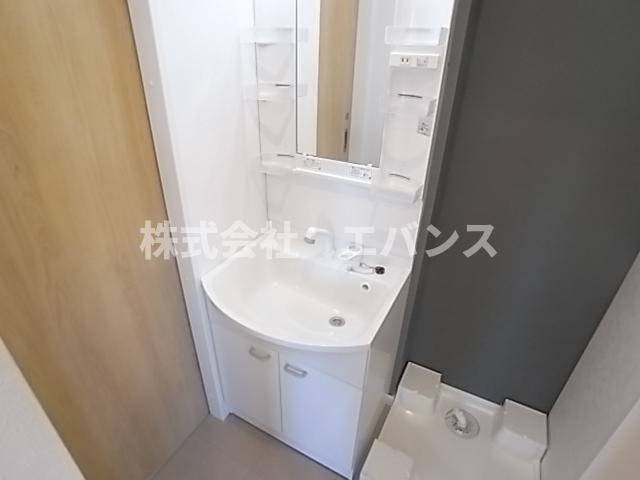 洗面設備　独立洗面化粧台付き