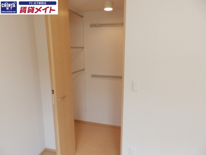 収納　同タイプの部屋写真です