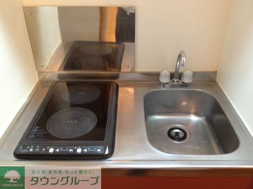 キッチン　電気コンロが2口あるタイプ