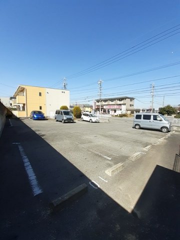 駐車場　駐車スペースもあります