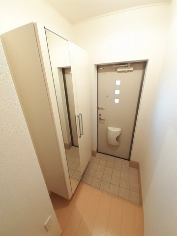 玄関　明るい玄関です