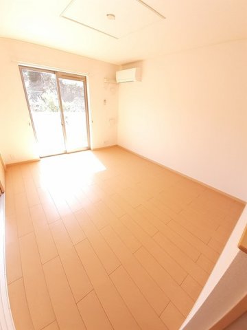 居室・リビング　使いやすい居間です