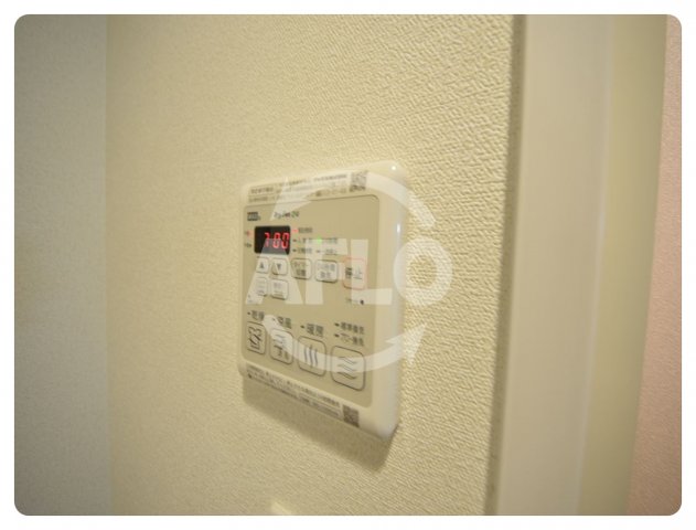 その他設備　プレサンス心斎橋ブライト　浴室乾燥機